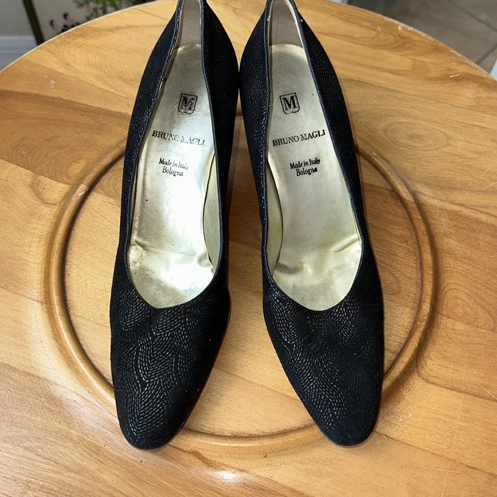 Bruno Magli vintage made in Italy size 8.5 black slight‎ shimmer heels
